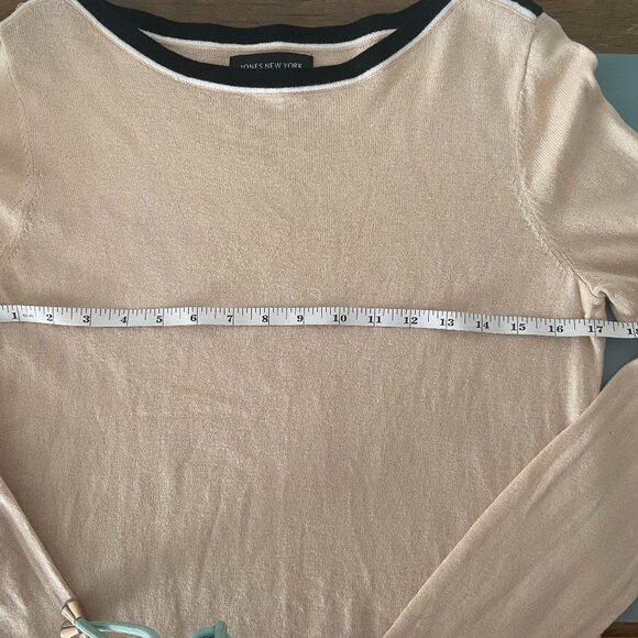 Jones New York Boat neck stripe hem and button details - size small to med - Picture 9 of 10
